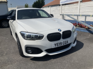 2019 BMW 1 Series 1.5 118i M Sport Shadow Edition 3-Door in White — image 6