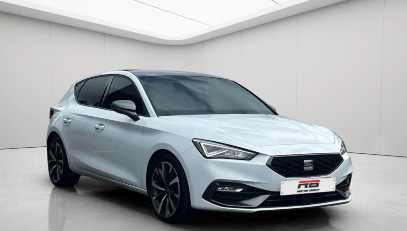 2021 SEAT Leon 1.0 Etsi Mhev Fr Sport DSG Euro 6 (s/s) 5dr in White — image 1