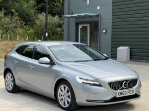 2016 Volvo V40 2.0 D2 Inscription Euro 6 (s/s) 5dr in Silver — image 6