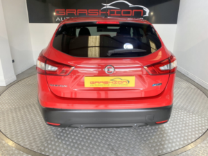 2014 Nissan Qashqai 1.6 Dci Acenta Premium in Red — image 6