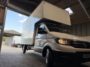 2018 Volkswagen Crafter 2.0 Tdi Cr35 Bluemotion Tech Startline Fwd Lwb Euro 6 (s/s) 2dr in White — image 2