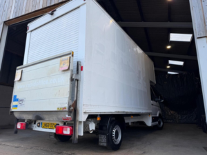 2018 Volkswagen Crafter 2.0 Tdi Cr35 Bluemotion Tech Startline Fwd Lwb Euro 6 (s/s) 2dr in White — image 5