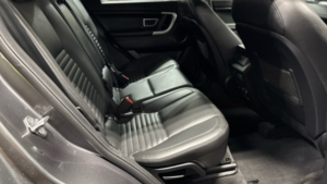 2017 Land Rover Discovery Sport Td4 Hse Luxury in Grey — image 4