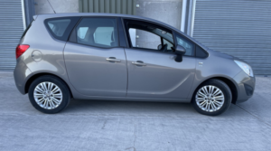 2011 Vauxhall Meriva 1.4 T 16v Excite in Brown — image 2