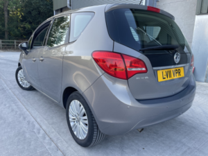 2011 Vauxhall Meriva 1.4 T 16v Excite in Brown — image 6