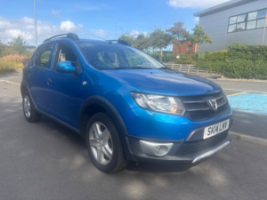 2014 Dacia Sandero Stepway 0.9 Tce Laureate Hatchback 5dr Petrol Manual Euro 5 (90 Ps) in Blue — image 2