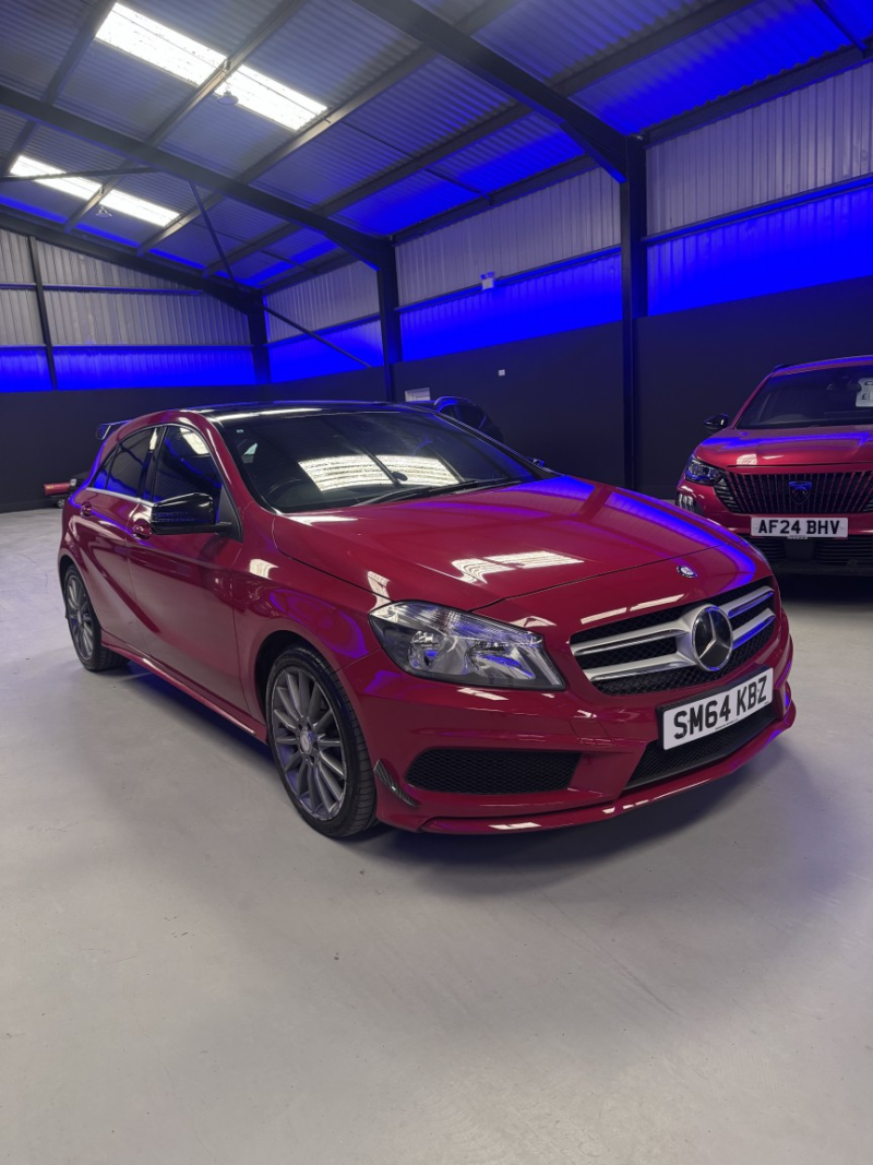2014 Mercedes-Benz A Class 1.5 A180 Cdi Amg Sport in Red — image 1