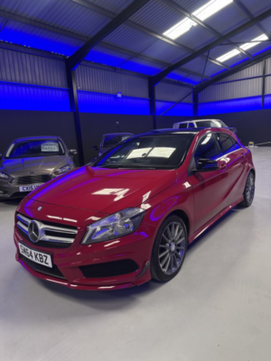 2014 Mercedes-Benz A Class 1.5 A180 Cdi Amg Sport in Red — image 2