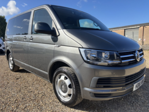2016 Volkswagen Transporter Shuttle