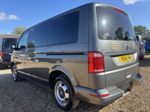 2016 Volkswagen Transporter Shuttle Driver Transfer Wav Wheelchair Accessible Vehicle Automatic 2.0 Tdi Bluemotion Tech Se in Grey — image 3