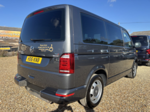 2016 Volkswagen Transporter Shuttle Driver Transfer Wav Wheelchair Accessible Vehicle Automatic 2.0 Tdi Bluemotion Tech Se in Grey — image 5
