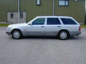 1994 Mercedes-Benz 320 Ref 8811 - Mercedes Benz W124 E320 Estate 7 Seater Auto – Air Con (rhd - Ex Japan) in Silver — image 6