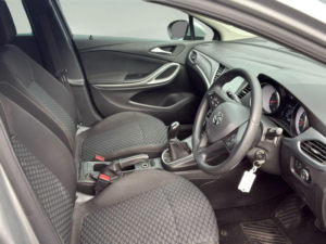 2019 Vauxhall Astra 1.0i Turbo Ecotec Design Euro 6 (s/s) 5dr in Silver — image 5