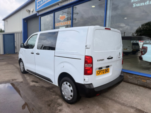 2023 Peugeot Expert 2.0 Bluehdi 1200 Professional Premium Standard Crew Van Double Cab 6dr Diesel Manual Mwb Euro 6 145 Ps in White — image 4