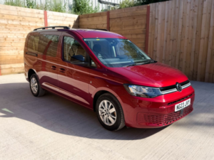 2023 Volkswagen Caddy Maxi 4 SEAT Petrol Auto Wheelchair Accessible Disabled Access Vehicle Wav in Red — image 3