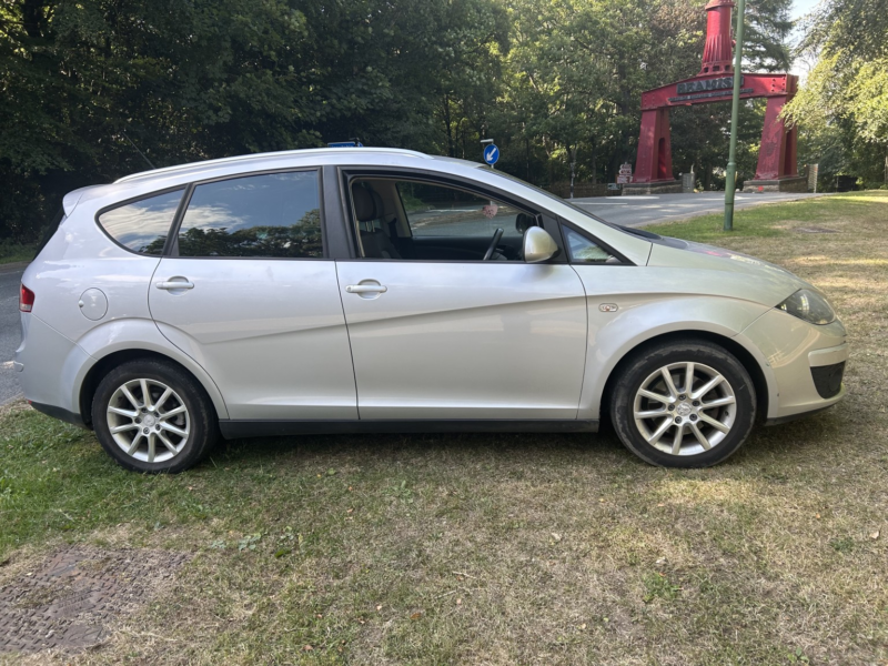 2011 SEAT Altea Xl 1.6 Tdi Cr Se in Silver — image 1