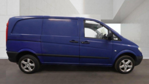 2007 Mercedes-Benz Vito 2.1 109cdi Compact Panel Van Swb 5dr in Blue — image 5