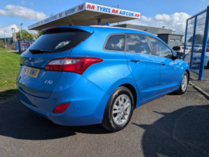 2016 Hyundai I30 1.6 I30 Tr Se 1.6 Crdi 110ps Bd in Blue — image 4