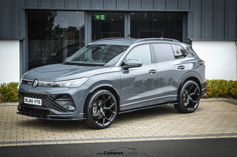 2024 Volkswagen Tiguan 2.0 Tdi R-Line in Grey — image 1