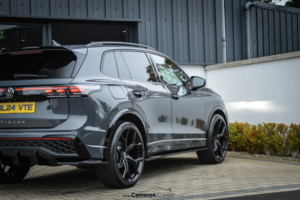 2024 Volkswagen Tiguan 2.0 Tdi R-Line in Grey — image 3