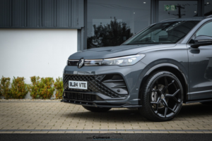 2024 Volkswagen Tiguan 2.0 Tdi R-Line in Grey — image 4