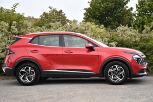 2024 Kia Sportage 1.6 T-Gdi 2 SUV 5dr Petrol Manual Euro 6 (s/s) (148 Bhp) in Red — image 2