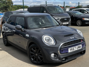 2017 MINI Hatch