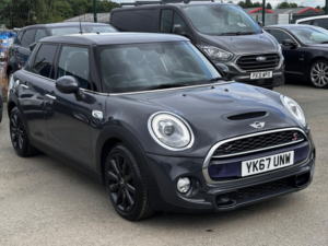 2017 MINI Hatch 2.0 5-Door Hatch Cooper S in Grey — image 4