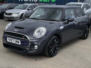 2017 MINI Hatch 2.0 5-Door Hatch Cooper S in Grey — image 6