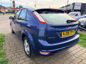 2008 Ford Focus 1.6 Zetec 5dr in Blue — image 4