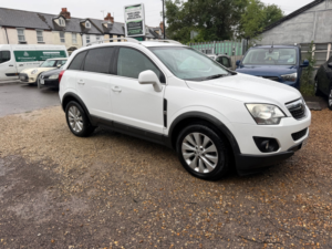 2013 Vauxhall Antara 2.2 Cdti Exclusiv SUV 5dr Diesel Auto 4WD Euro 5 (163 Ps) in White — image 3