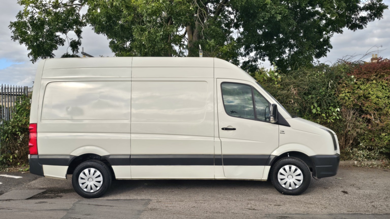 2007 Volkswagen Crafter 2.5 Tdi Cr35 in White — image 1
