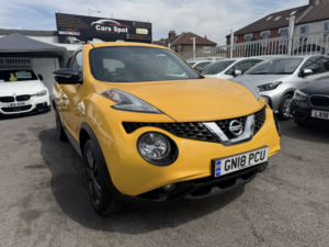 2018 Nissan Juke 1.2 Dig-T Tekna in Yellow — image 2