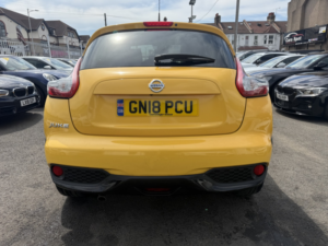 2018 Nissan Juke 1.2 Dig-T Tekna in Yellow — image 6