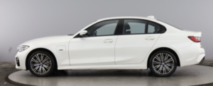 2022 BMW 3 Series 2.0 330e 12kwh M Sport Saloon 4dr Petrol Plug-In Hybrid Auto Euro 6 (s/s) (292 Ps) in White — image 3