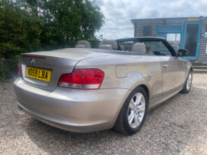 2009 BMW 1 Series 2.0 120d Se Convertible 2dr Diesel Manual Euro 5 (177 Ps) in Silver — image 3