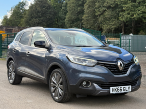 2016 Renault Kadjar 1.6 Dci Signature Nav SUV 5dr Diesel Manual Euro 6 (s/s) (130 Ps) in Grey — image 3