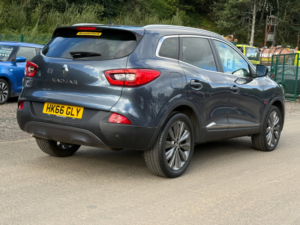 2016 Renault Kadjar 1.6 Dci Signature Nav SUV 5dr Diesel Manual Euro 6 (s/s) (130 Ps) in Grey — image 5