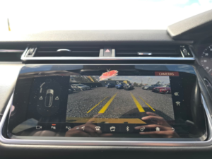 2019 Land Rover Range Rover Velar 3.0 D300 R-Dynamic Hse SUV 5dr Diesel Auto 4WD Euro 6 (s/s) (300 Ps) in Red — image 4