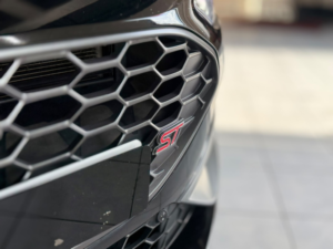 2022 Ford Focus 2.3 Focus St 5 Door 2.3l Ecoboost 280ps Fwd 7 Speed Automatic in Black — image 4