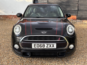 2018 MINI Hatch 2.0 Cooper S Steptronic Euro 6 (s/s) 3dr in Black — image 3