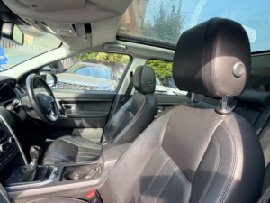 2015 Land Rover Discovery Sport Td4 Hse in Grey — image 2