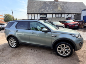 2015 Land Rover Discovery Sport Td4 Hse in Grey — image 6