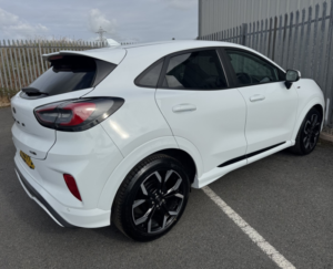 2022 Ford Puma St-Line X 1.0 Ecoboost Mhev in White — image 5