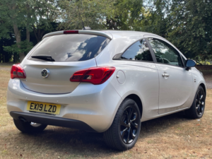 2019 Vauxhall Corsa 1.4i Ecotec Griffin (top Of The Range Model) Hatchback 3dr Petrol With Only 10,800 Miles in Silver — image 6