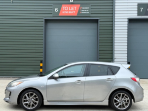 2012 Mazda Mazda3 1.6 Venture Euro 5 5dr in Silver — image 6