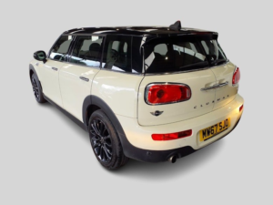 2017 MINI Clubman 1.5 Cooper Black Clubman in White — image 4