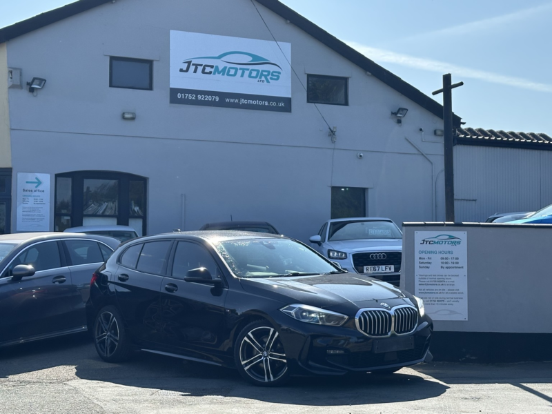 2019 BMW 1 Series 118d M Sport 5dr Man, Diesel, Black + Great Value in Black — image 1