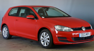 2013 Volkswagen Golf 1.4 Tsi Bluemotion Tech Se in Red — image 2