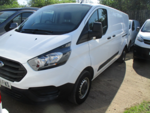 2018 Ford Transit Custom 2.0 300 Ecoblue in White — image 6
